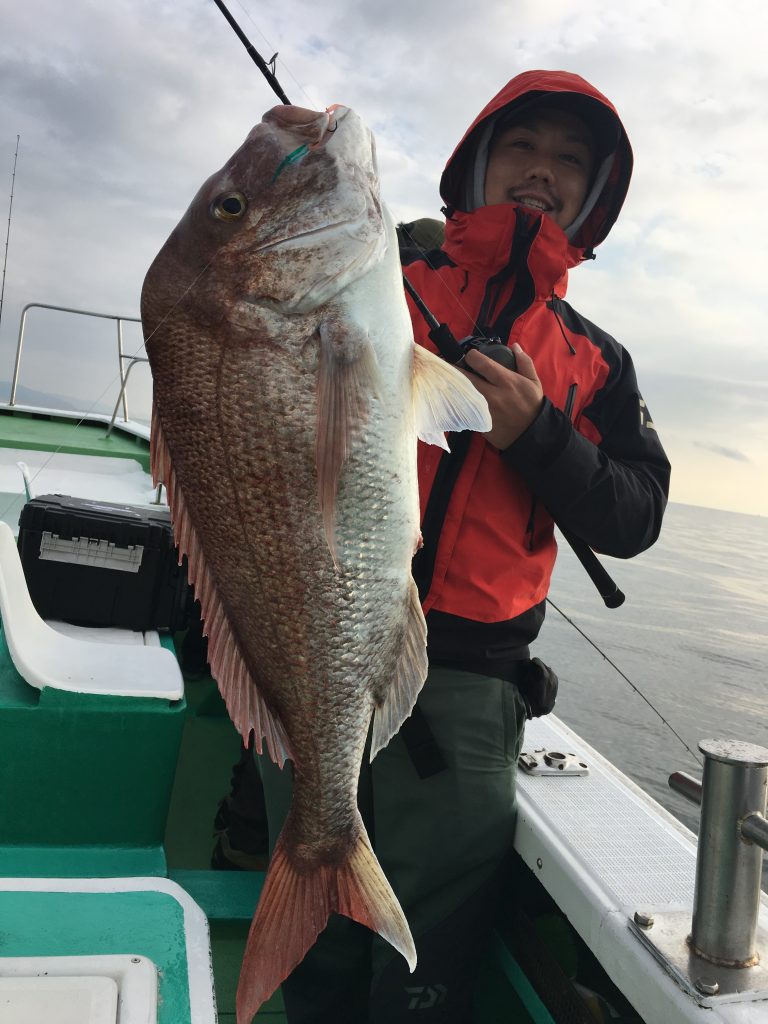 11 8 爆釣 大分のタイラバゲーム 大分 タイラバ 遊漁船 Blue Hawk ブルーホーク 豊後水道ディープタイラバ スーパーライトジギング